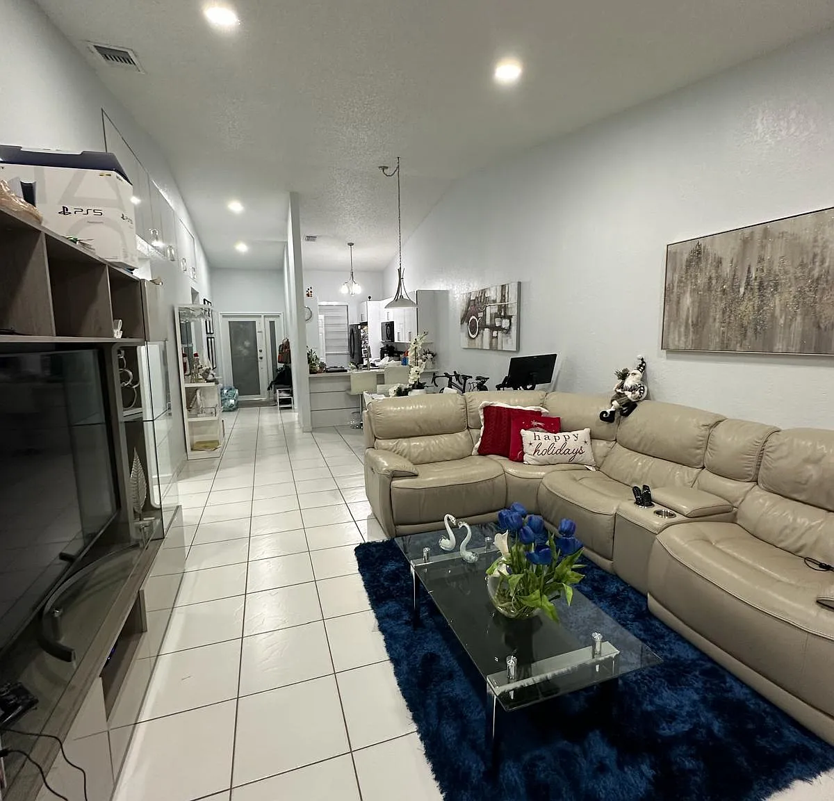 2 bed, 1034 sqft, $2,800 — Photo 2