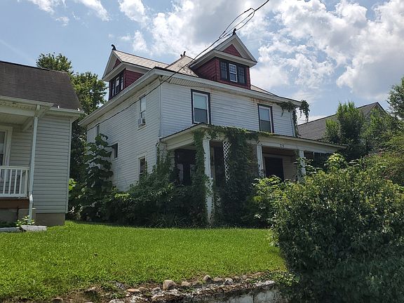3rd image of 715 Dale Ave SE