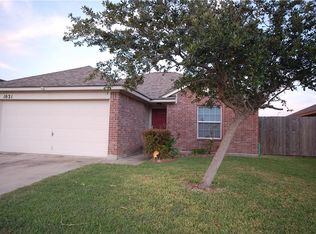 1021 Sacramento Dr, Portland, TX 78374