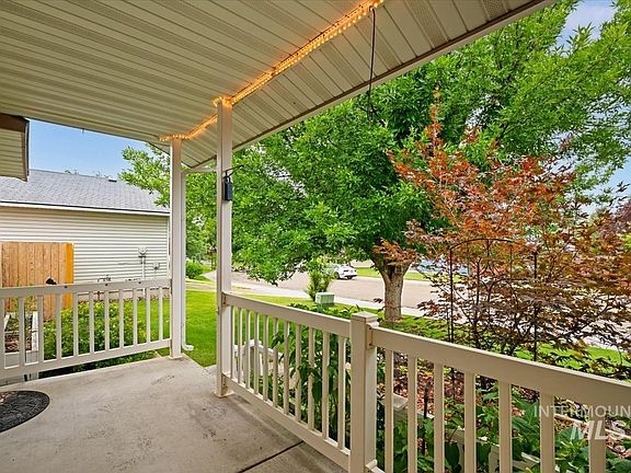 4th image of 605 W Mulberry Loop