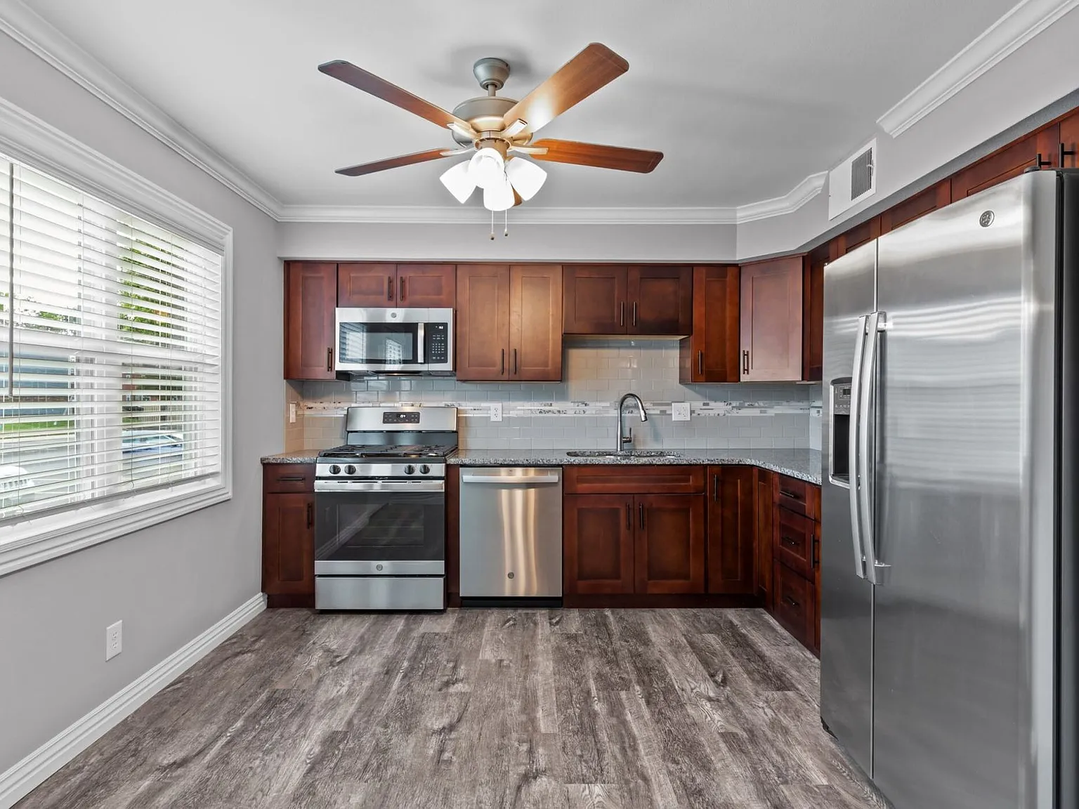 Forest Park Townhomes — Photo 3