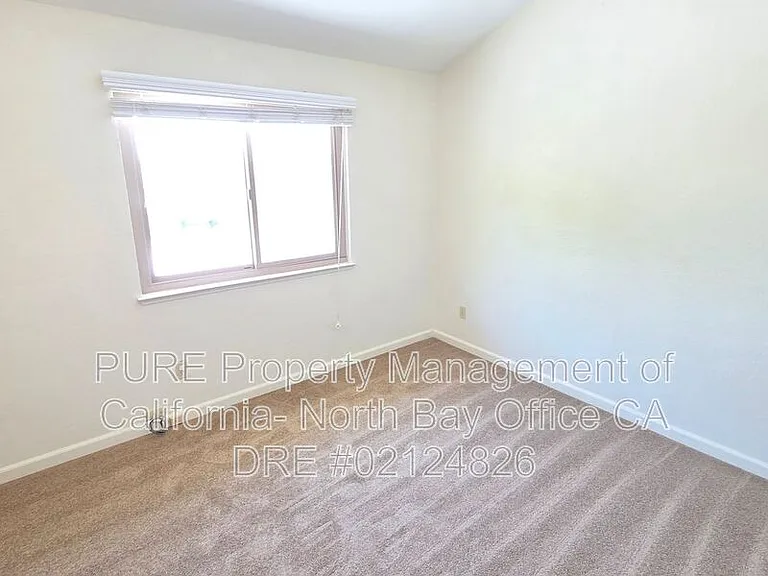 502 Marylyn Cir — Photo 13