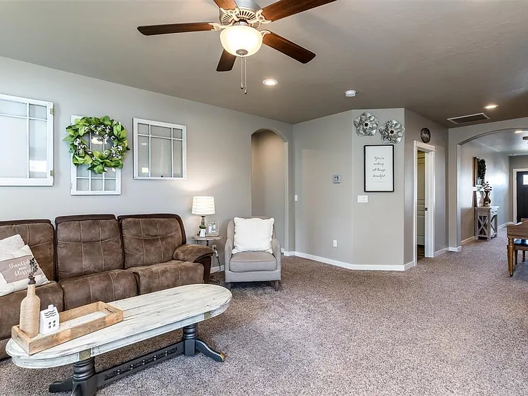 9549 Goldenpond Ct — Photo 20