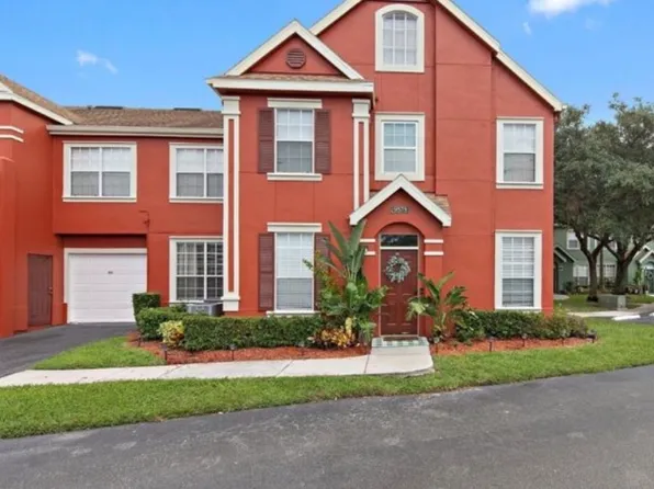9578 Lake Chase Island Way, Tampa, FL 33626