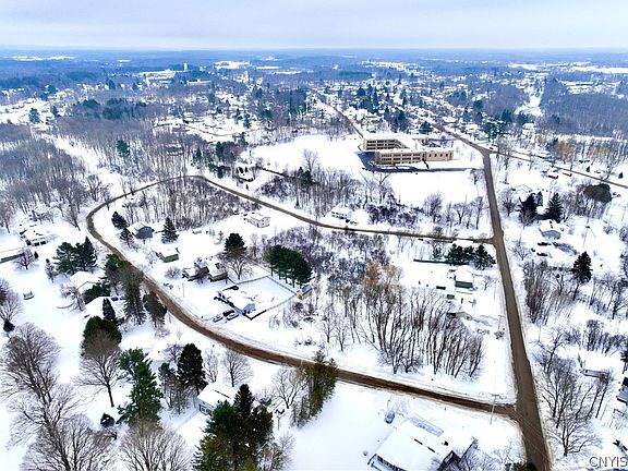 5th image of 76 Hinman Rd