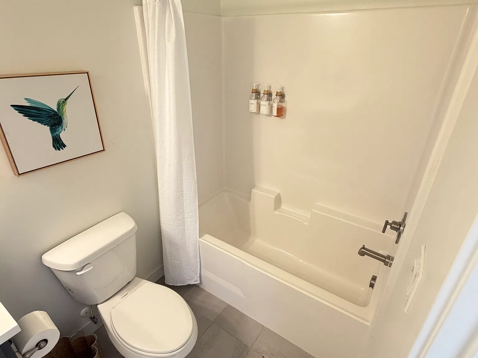 4 bed, 2331 sqft, $2,295 — Photo 4