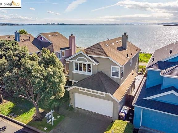2nd image of 19 Harbor View Dr