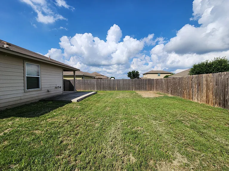 789 Great Oaks Dr — Photo 19