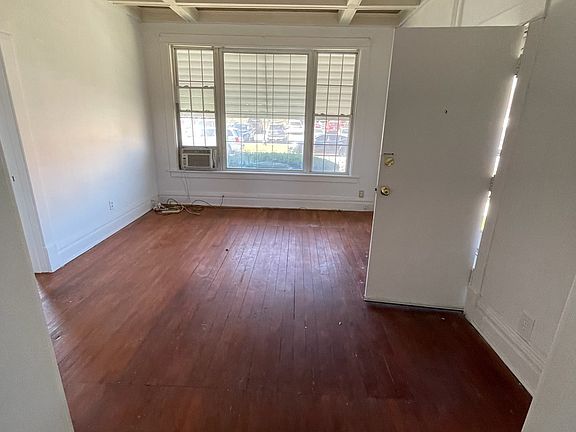 3rd image of 157 Michigan Ave #2