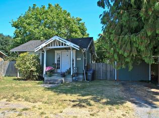 416 N Spruce St, Burlington, WA 98233