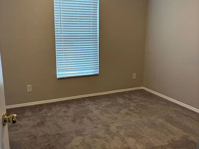 456 Bellegrove Dr — Photo 13