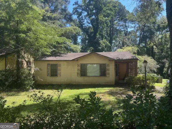 1075 Cato St NW, Atlanta, GA 30318