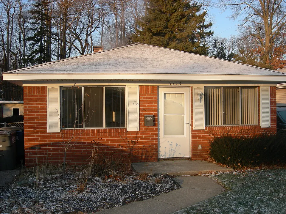 5343 Oldham Dr