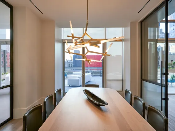 271 West 47th Street image 13 of 18