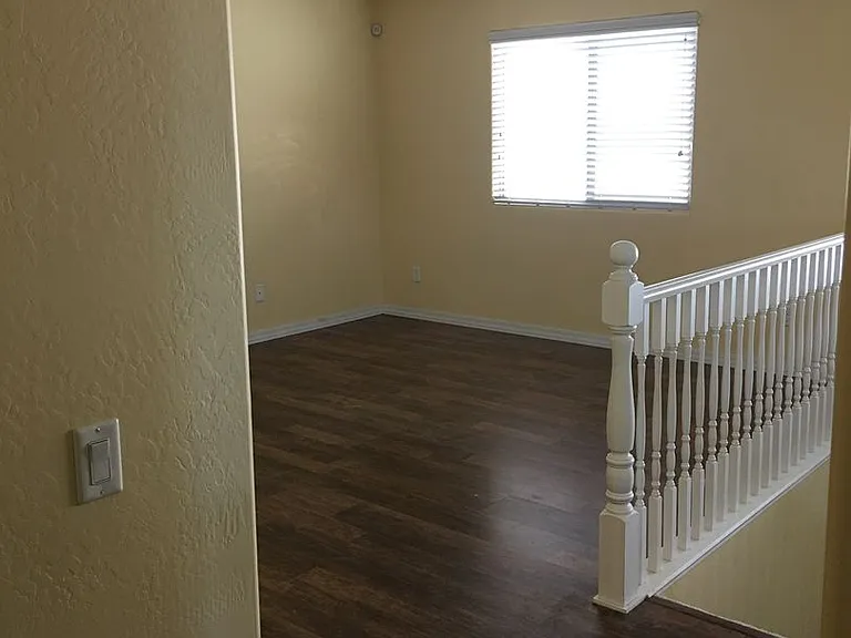 2048 W Monte Cristo Ave — Photo 5