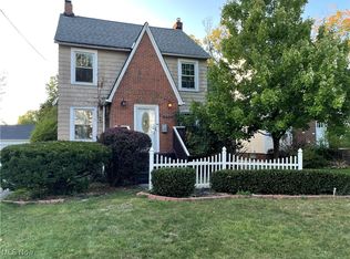3981 Orchard Rd, Cleveland Heights, OH 44121