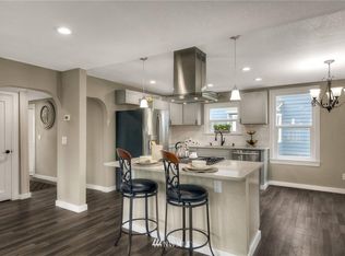 414 12th St SW, Puyallup, WA 98371