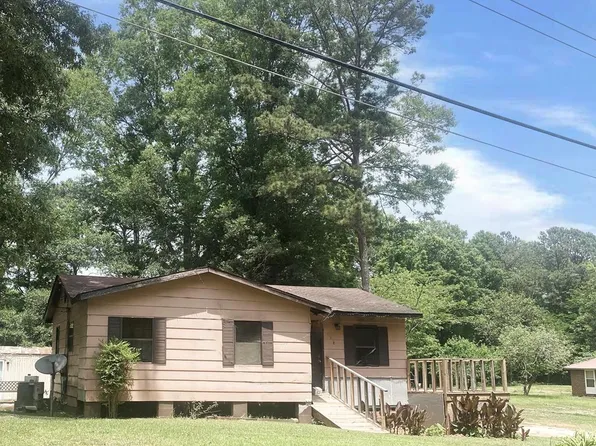 363 Summerhill Rd, Valley, AL 36854
