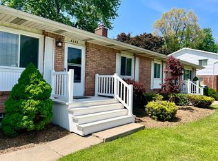 5157 Wardcliff Dr, East Lansing, MI