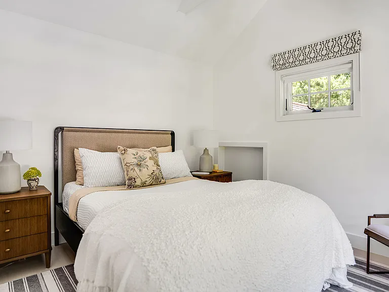 41 Montauk Ave — Photo 42