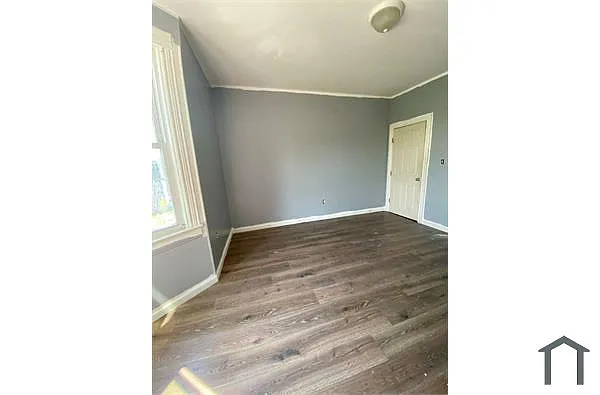 Building Photo - 16 Mulberry St #3