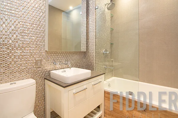 Rented by The KCI Group | media 130