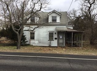 55 Magnolia Rd, Pemberton, NJ 08068