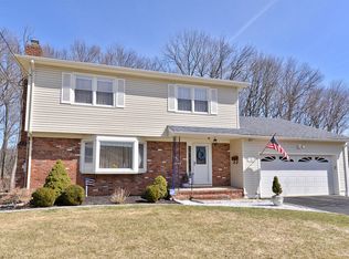 14 Carol Ct, Cranford, NJ 07016