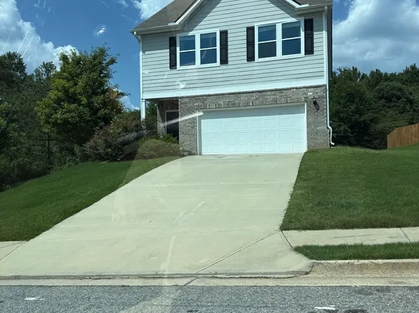 9220 Golfview Cir, Covington, GA 30014