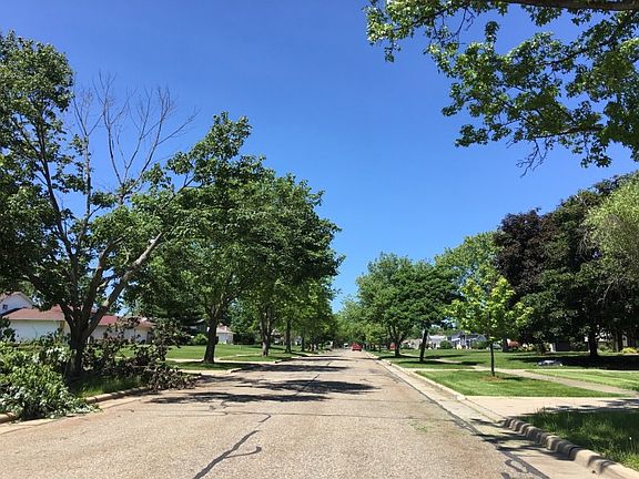4th image of 6029 Lehman Dr