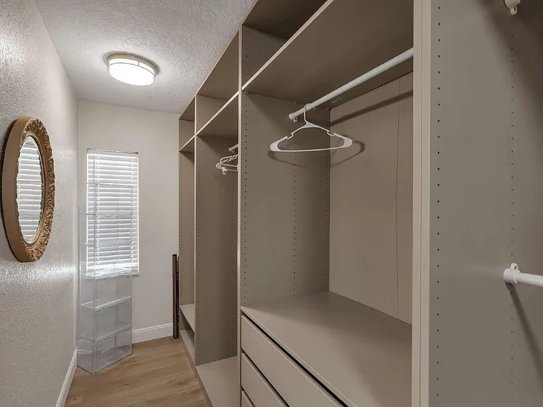 606 N Shore Dr — Photo 37