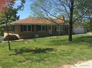 9 Foxtrotter Ln, Linn, MO 65051