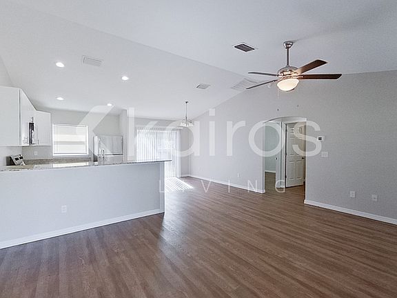 4th image of 13591 SE 53rd Ter