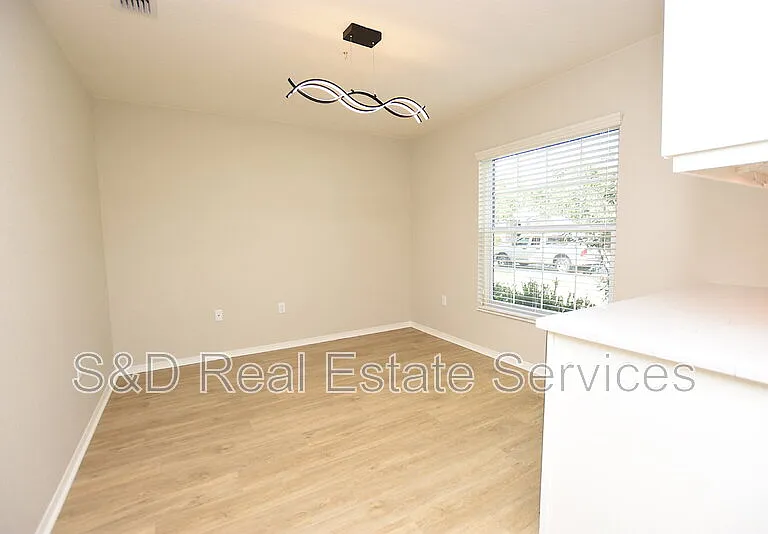 1606 Taylor Landing Dr — Photo 18