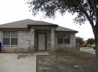 1401 Roadrunner, Laredo, TX 78045