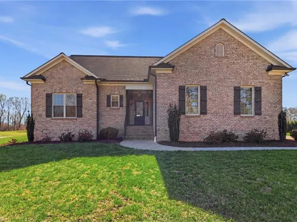 8101 Joseph Weston Ct, Greensboro, NC 27455