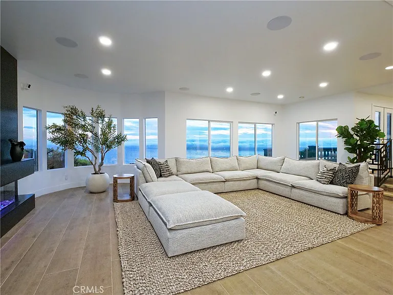 32551 Seacliff Dr — Photo 44