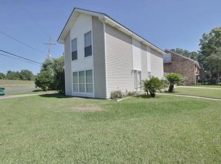 41 Ormond Meadows Dr, Destrehan, LA 70047