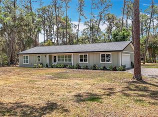7374 Circle Dr, Lady Lake, FL 32159