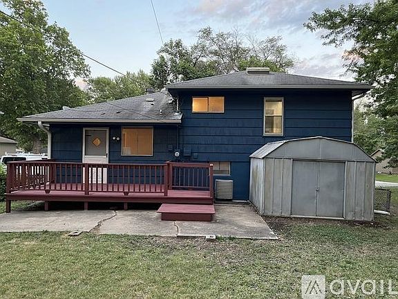 3rd image of 9410 Fairwood Dr