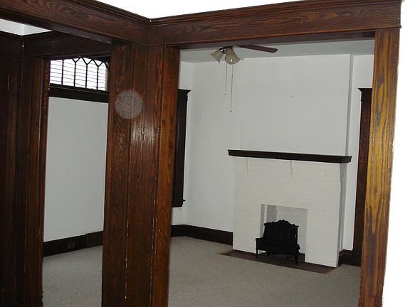 3rd image of 118 Russell St