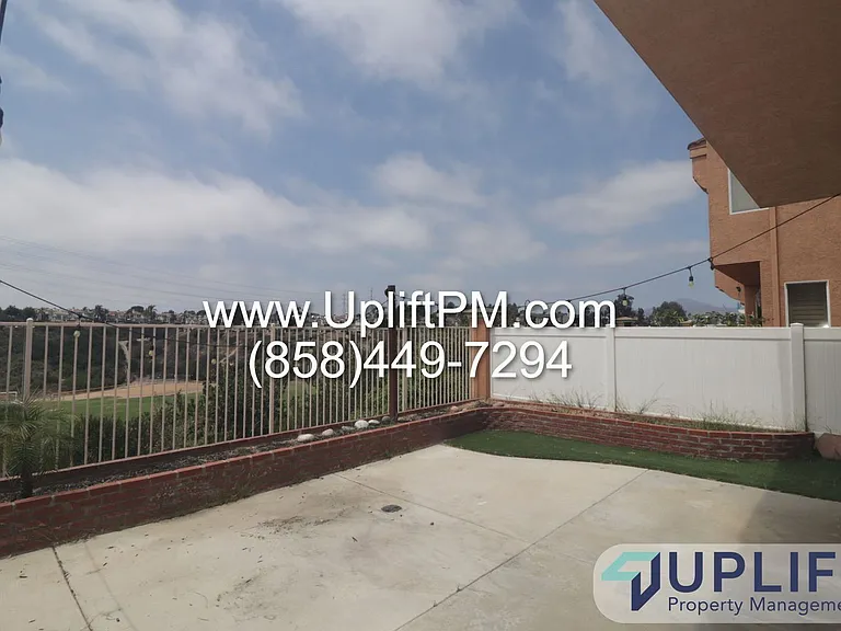 1337 Serena Cir #2 — Photo 35