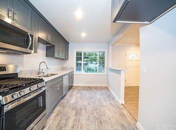 4th image of 22906 Baltar St