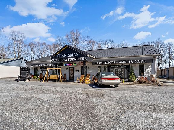 2nd image of 2994 Hickory Blvd