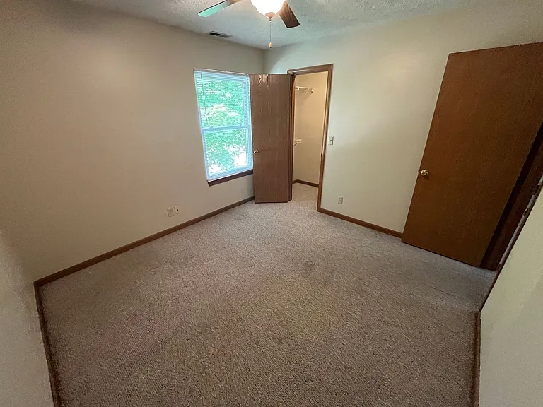 Sycamore Lane Apartments II — Photo 8