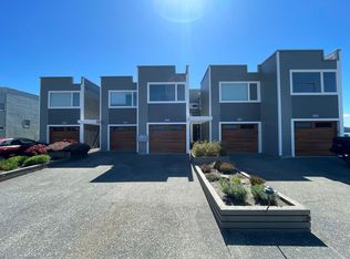 2303 Skyline Way, Anacortes, WA 98221