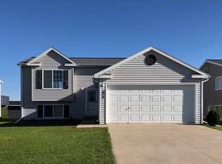 474 Maple Pointe Blvd, Mapleton, ND 58059