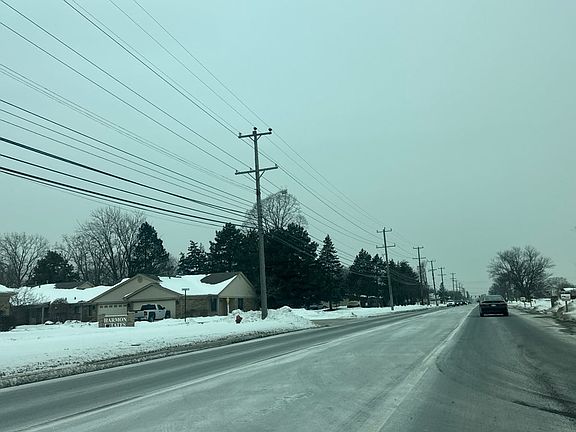 4th image of 19251 E Forteen Mile Rd