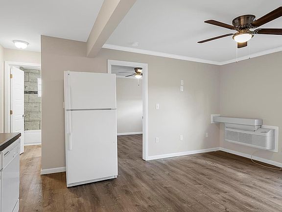 Kitchen & living room