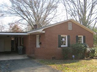 521 Briarwood Dr, Charlotte, NC 28215